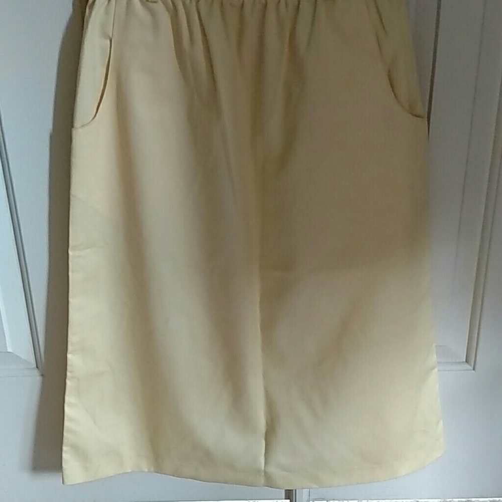 NWT Classic A-line yellow Skirt
